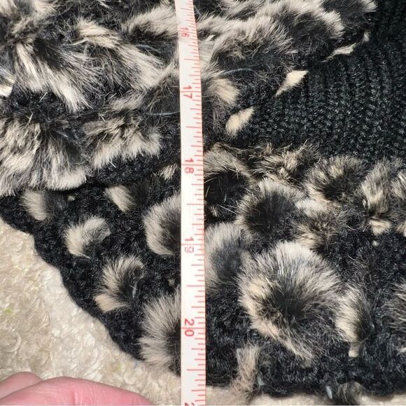 Bugatteli size L Chic Faux Fur vest - Black and tan - Picture 6 of 6